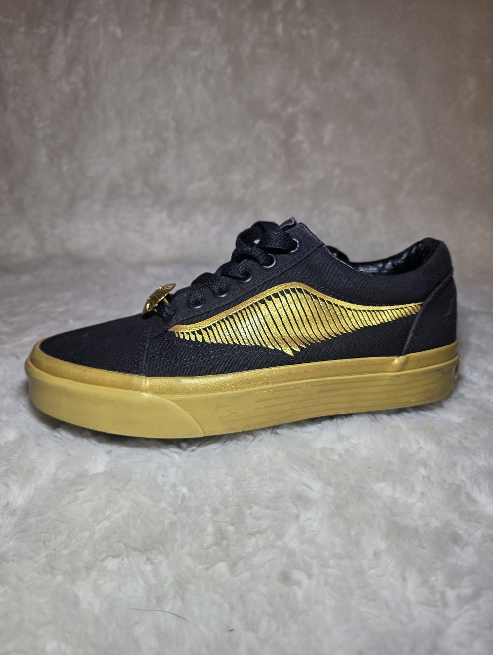 Vans x Harry Potter Old Skool "Golden Snitch" Sneakers - Women's 6 NWOT - Picture 8 of 14